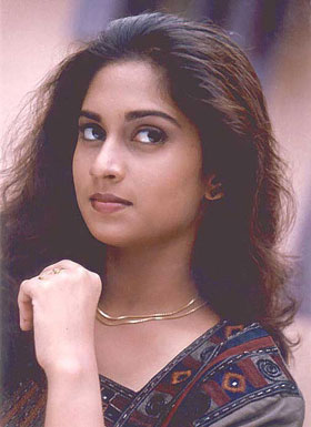 BizHat.com - More About Actress Shalini